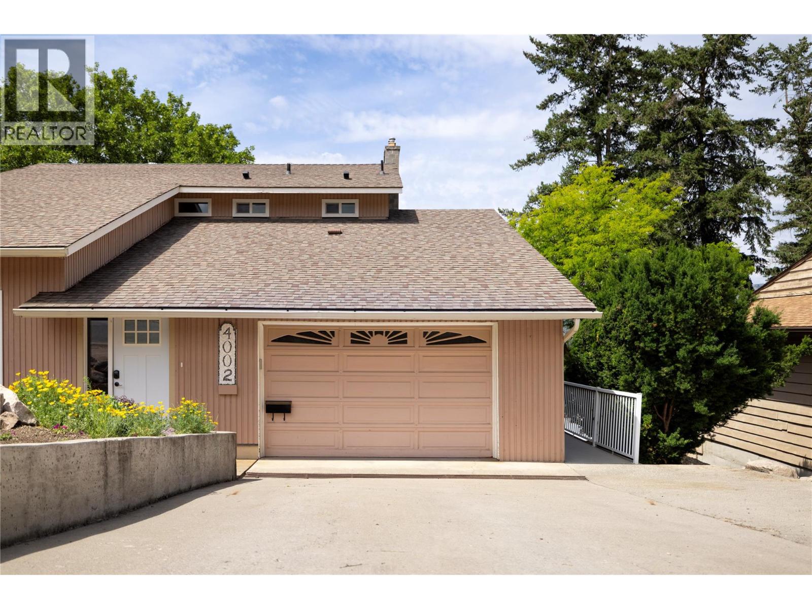 4002 15 Street, Vernon, British Columbia  V1T 8K6 - Photo 8 - 10378351