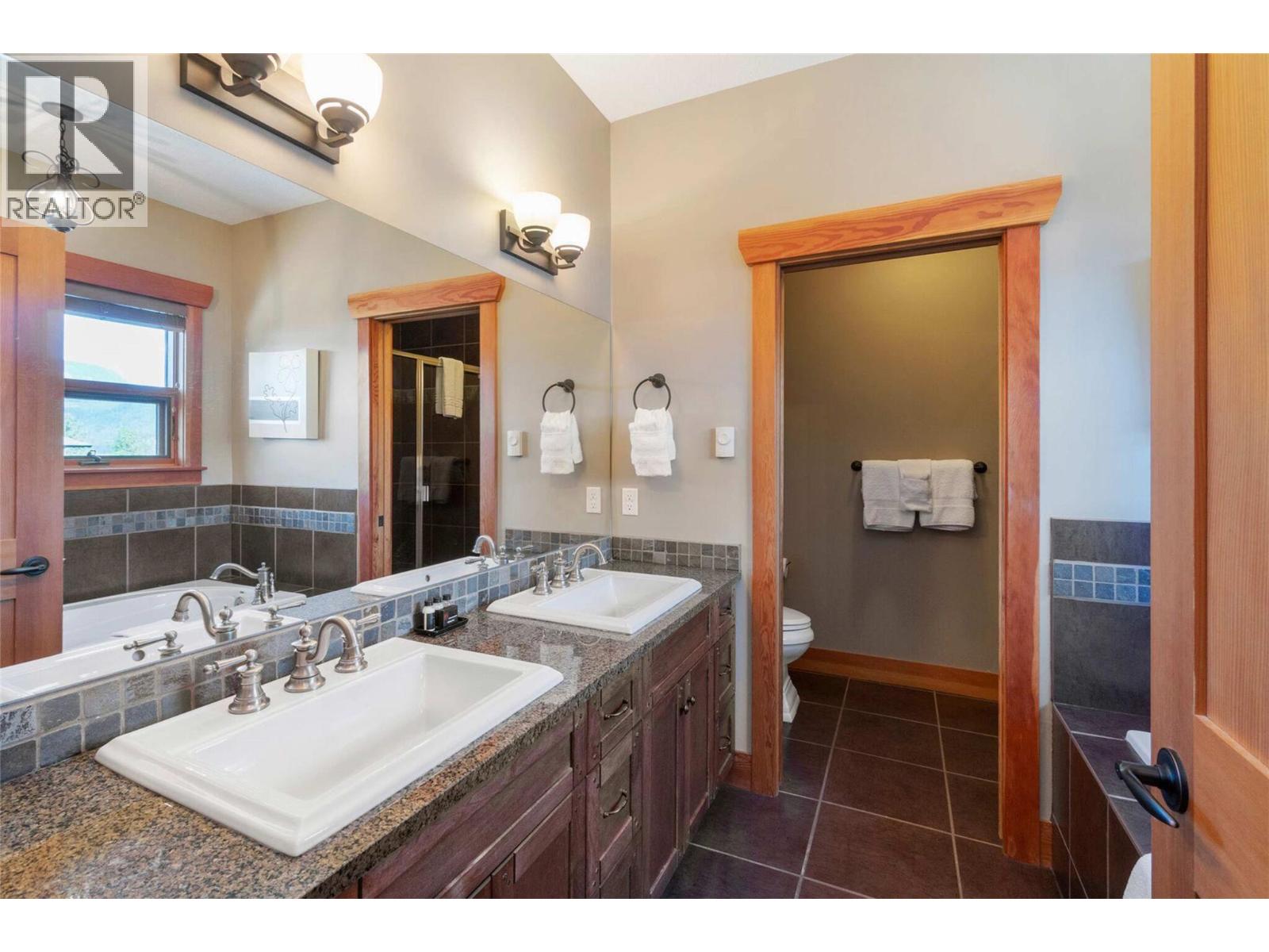 2479 Eagle Bay Road Unit# 14, Blind Bay, British Columbia  V0E 1H1 - Photo 16 - 10377597