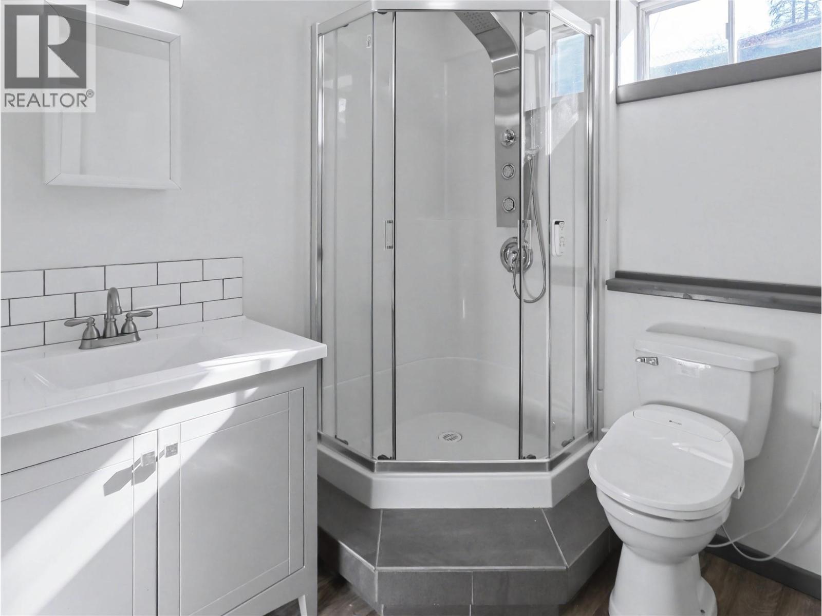 1640 Ode Road, Christina Lake, British Columbia  V0H 1E0 - Photo 31 - 10378303