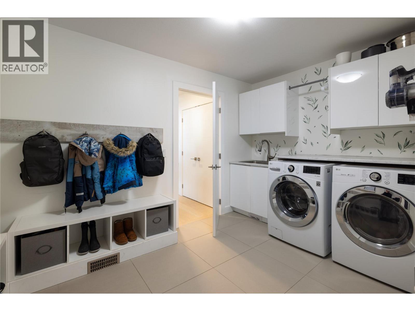 1270 Mine Hill Drive, Kelowna, British Columbia  V1P 0A1 - Photo 39 - 10378341