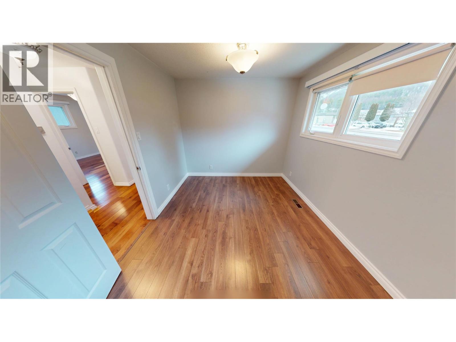 137 Spruce Avenue, Sparwood, British Columbia  V0B 2G0 - Photo 12 - 10378104