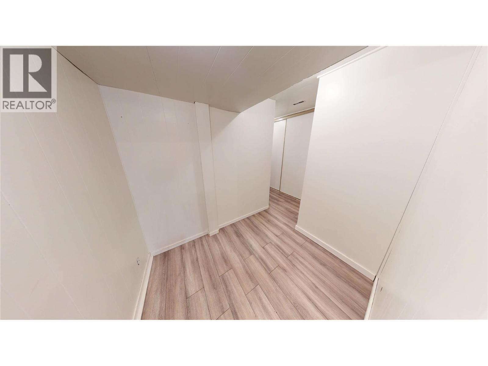 137 Spruce Avenue, Sparwood, British Columbia  V0B 2G0 - Photo 25 - 10378104