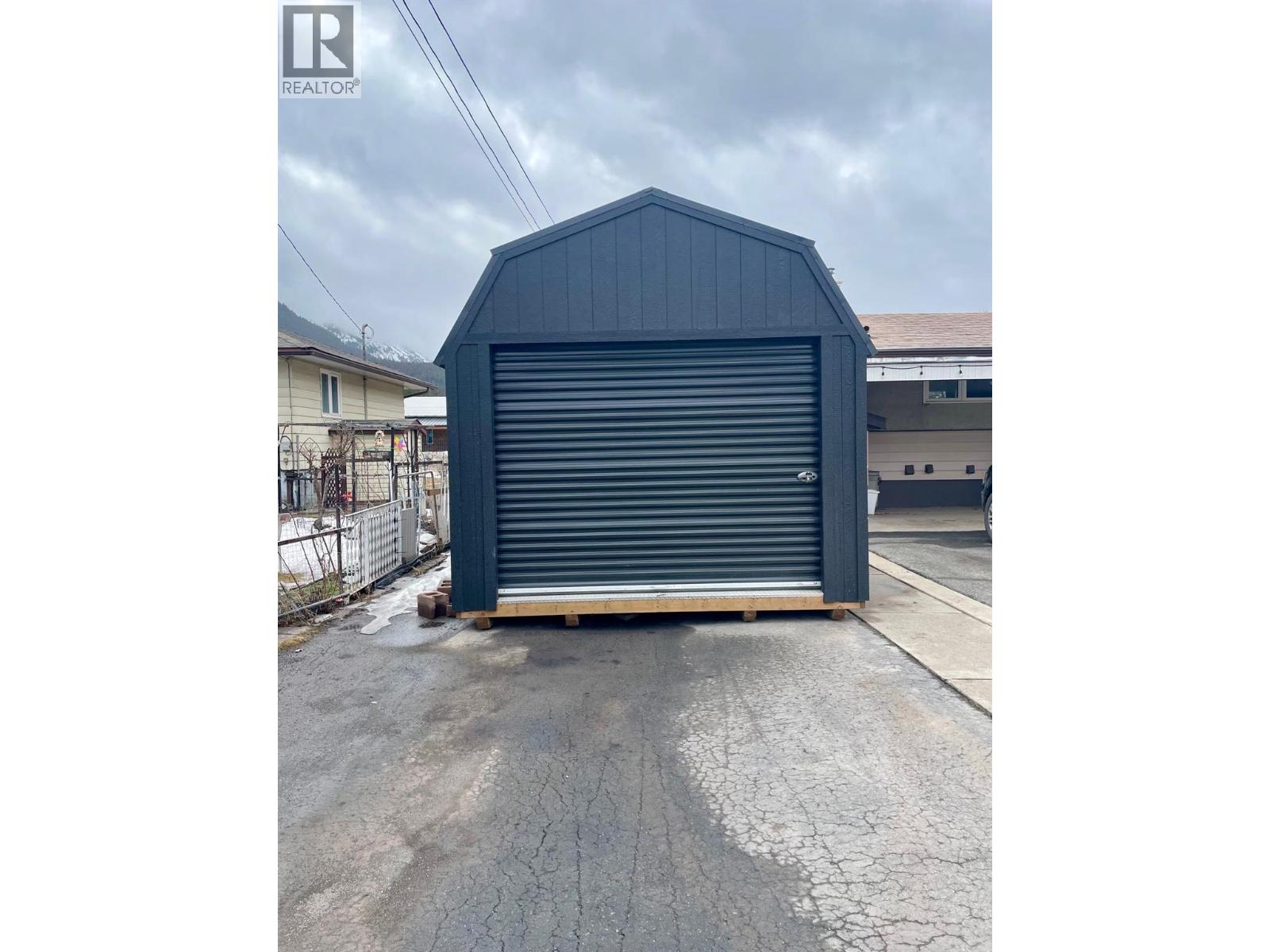 137 Spruce Avenue, Sparwood, British Columbia  V0B 2G0 - Photo 33 - 10378104