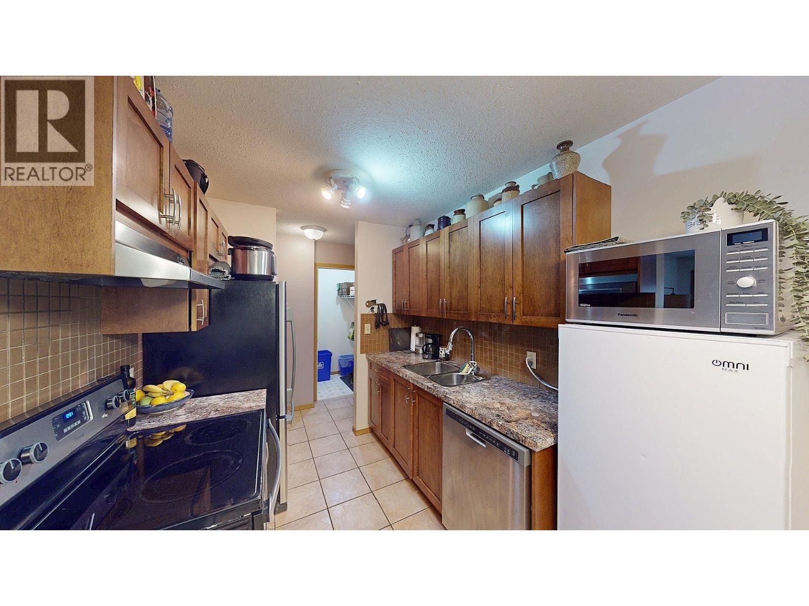 1299 Ponderosa Drive Unit# 208b, Sparwood, British Columbia  V0B 2G2 - Photo 5 - 10377505