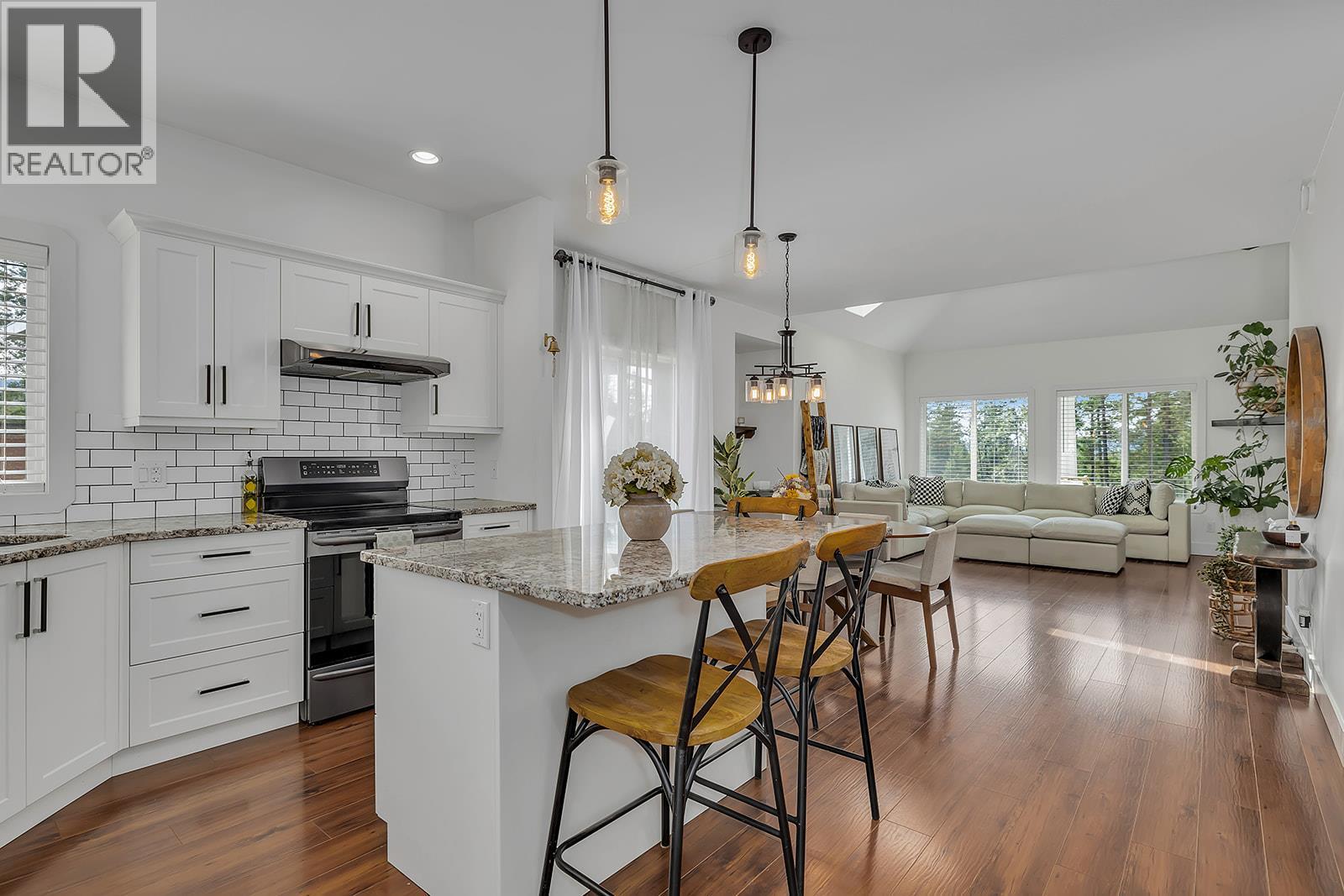 751 Fairbridge Road, Kelowna, British Columbia  V1Z 3W3 - Photo 11 - 10322227