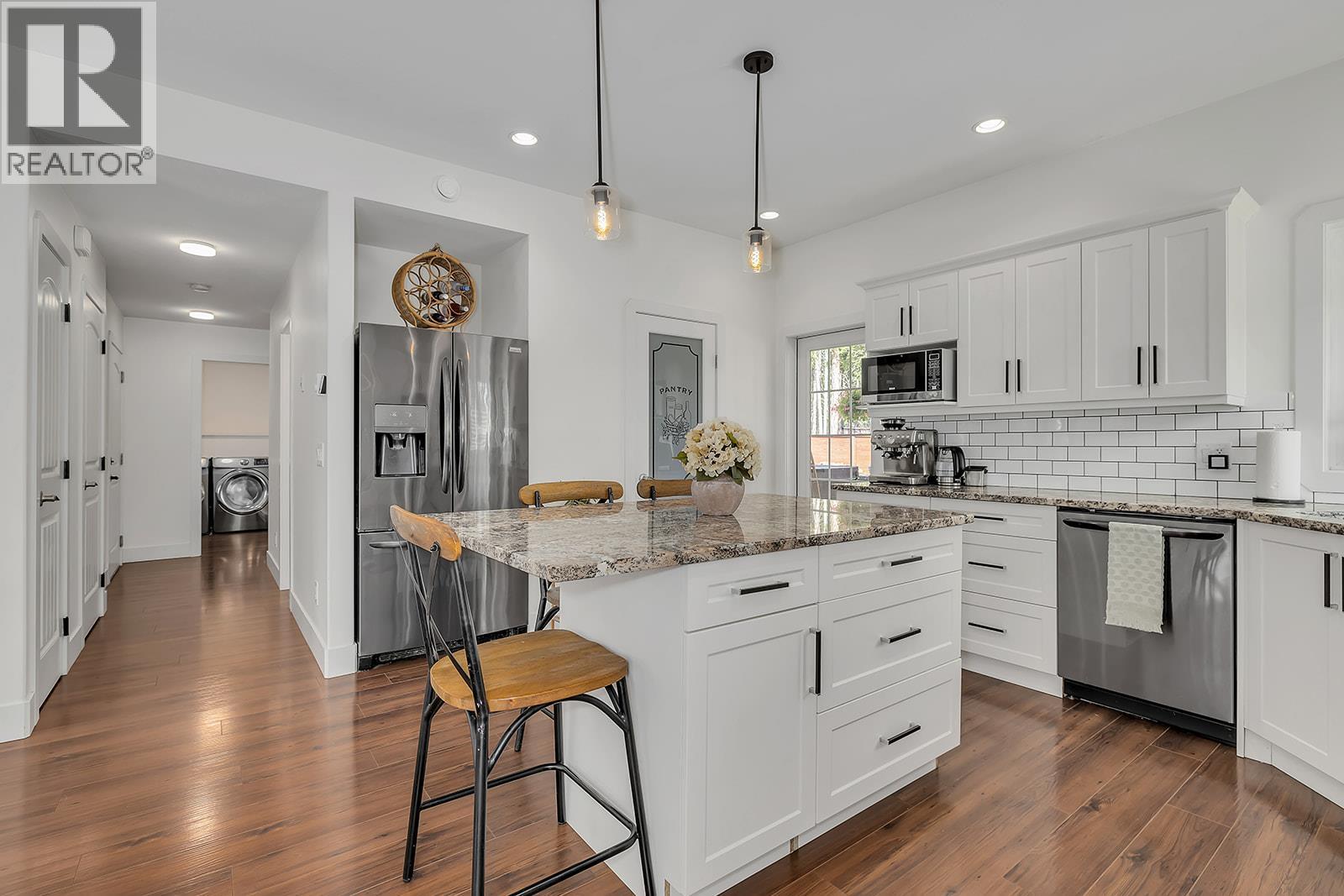 751 Fairbridge Road, Kelowna, British Columbia  V1Z 3W3 - Photo 12 - 10322227