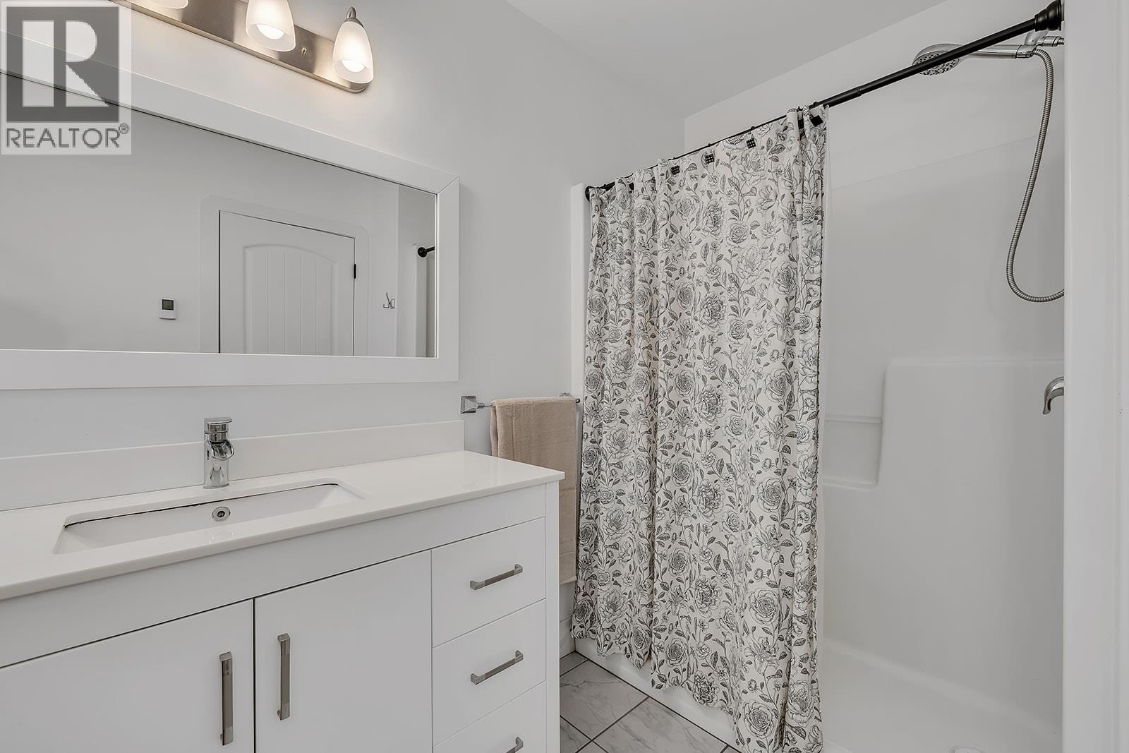 751 Fairbridge Road, Kelowna, British Columbia  V1Z 3W3 - Photo 18 - 10322227