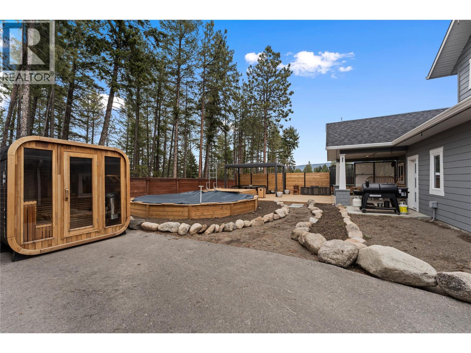 751 Fairbridge Road, Kelowna, British Columbia  V1Z 3W3 - Photo 27 - 10322227