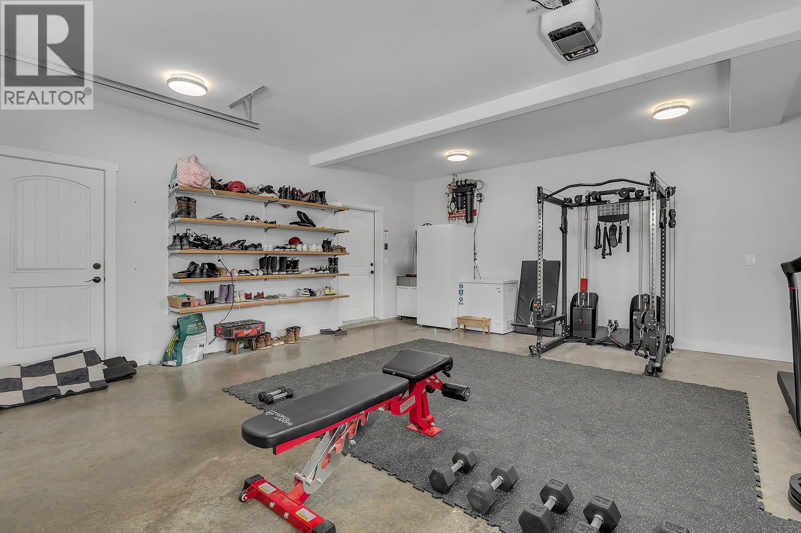 751 Fairbridge Road, Kelowna, British Columbia  V1Z 3W3 - Photo 32 - 10322227