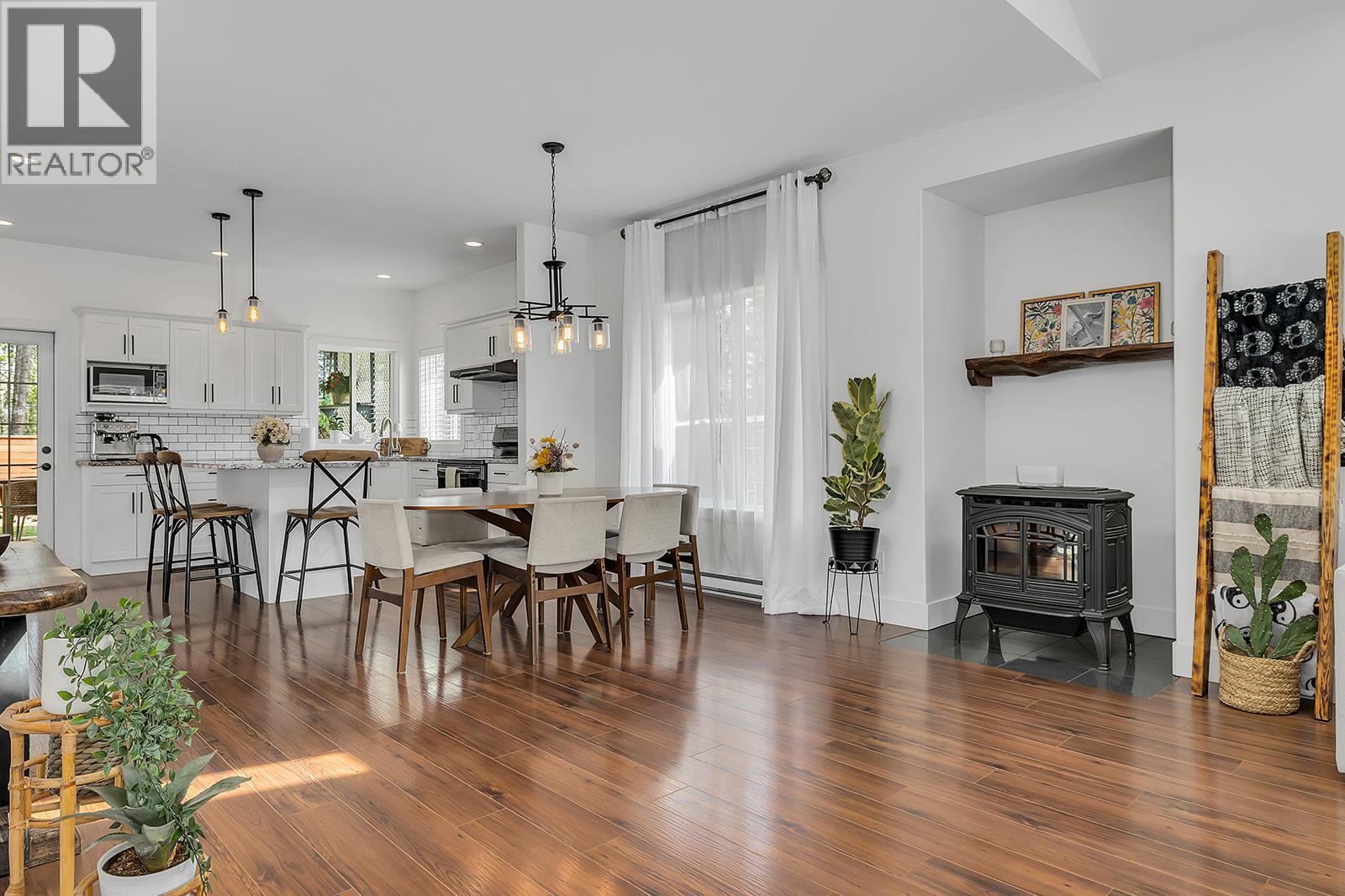 751 Fairbridge Road, Kelowna, British Columbia  V1Z 3W3 - Photo 8 - 10322227