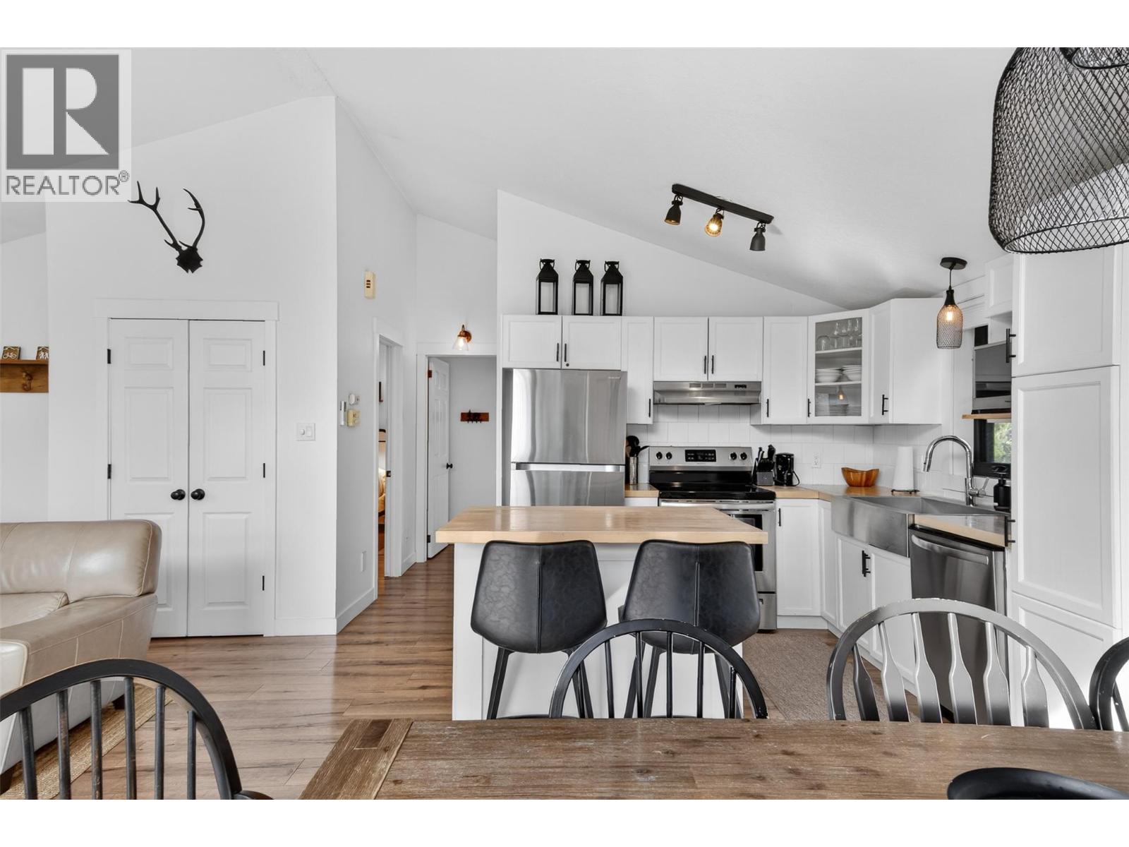 4962 Timberview Place, Windermere, British Columbia  V0A 1K3 - Photo 16 - 10378359