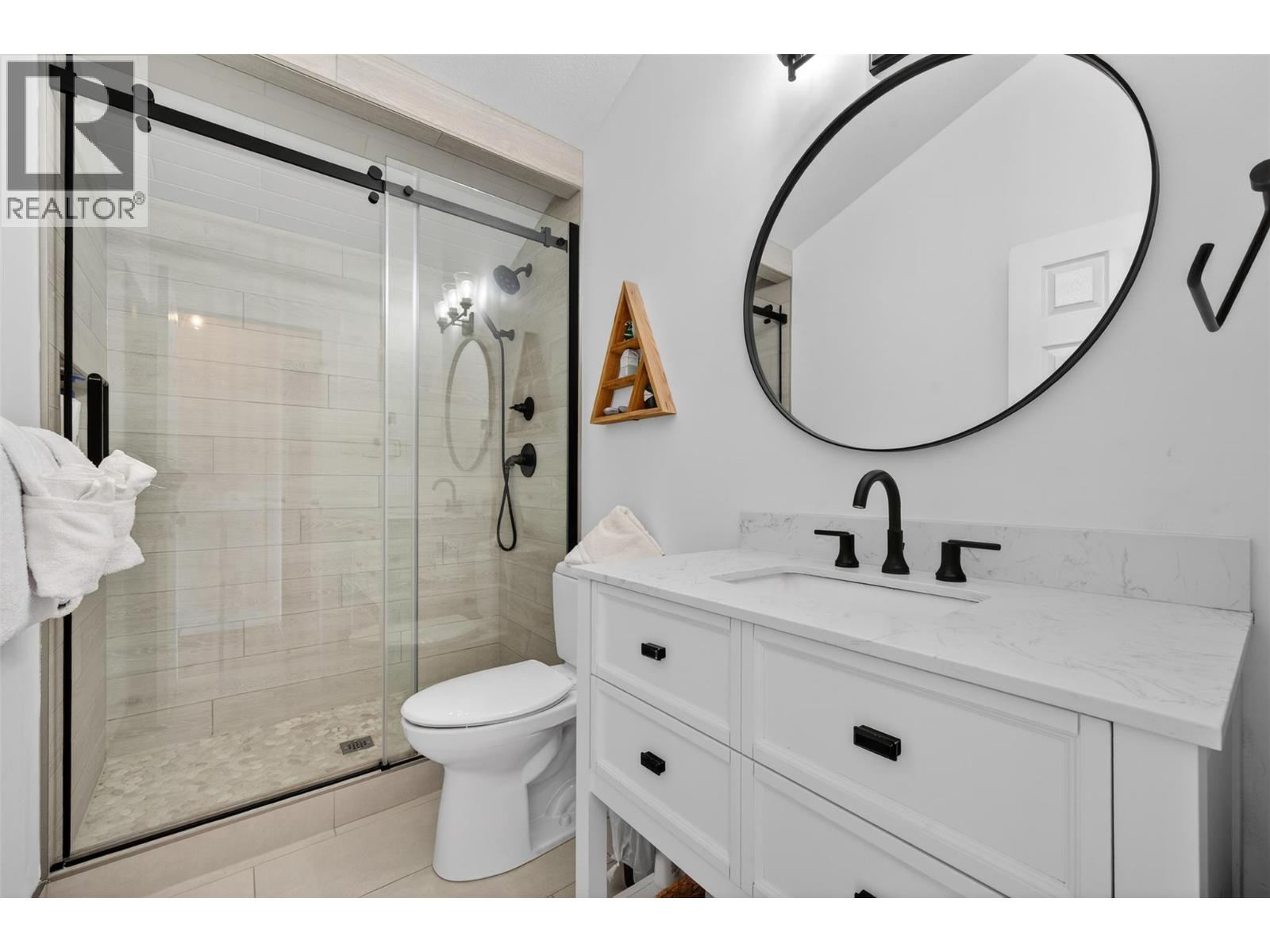 4962 Timberview Place, Windermere, British Columbia  V0A 1K3 - Photo 19 - 10378359