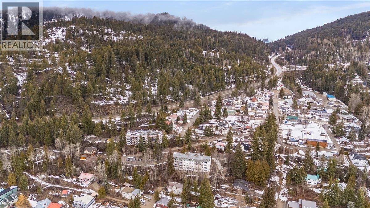 1611 Nickleplate Road Unit# 404, Rossland, British Columbia  V0G 1Y0 - Photo 6 - 10378186