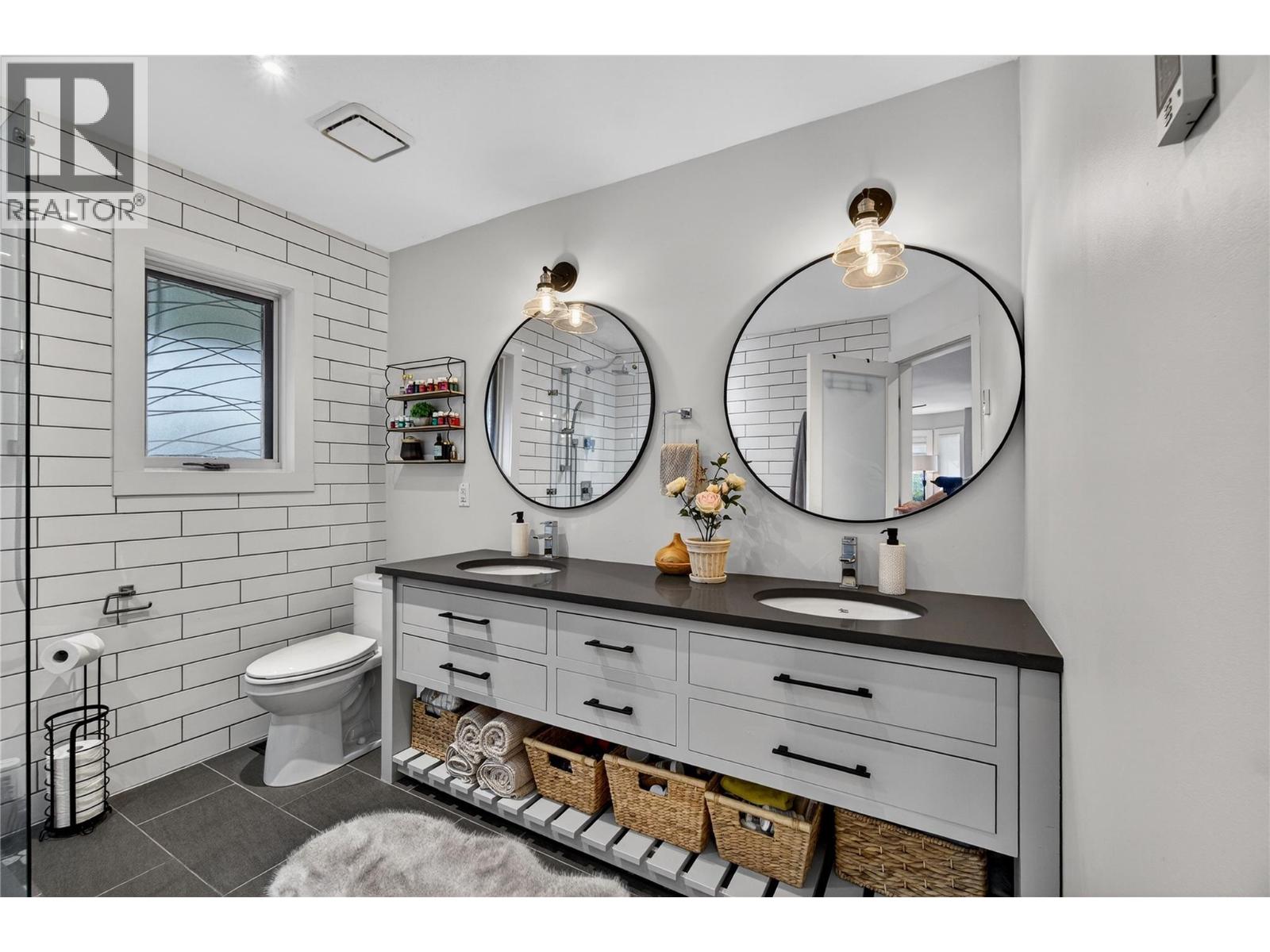 2829 Marine Drive, Blind Bay, British Columbia  V0E 1H1 - Photo 42 - 10377310