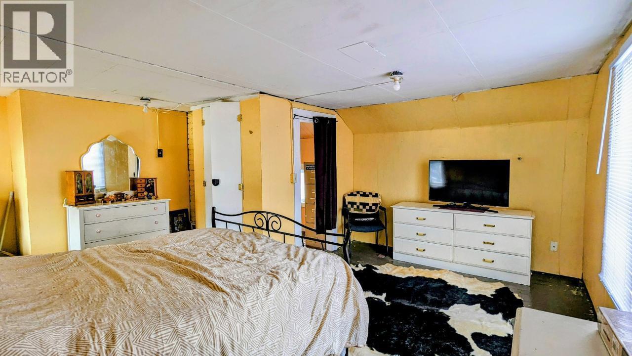 307 Smith Avenue, Clinton, British Columbia  V0K 1K0 - Photo 10 - 10378382