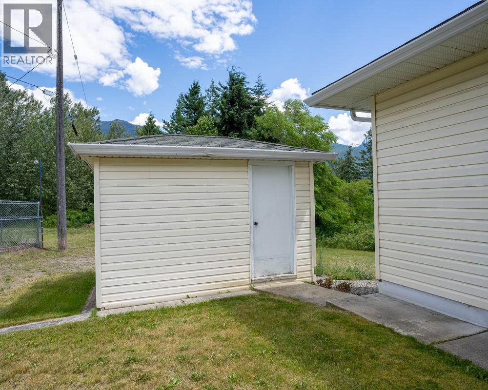 720 2nd Street, Kaslo, British Columbia  V0G 1M0 - Photo 11 - 10376929