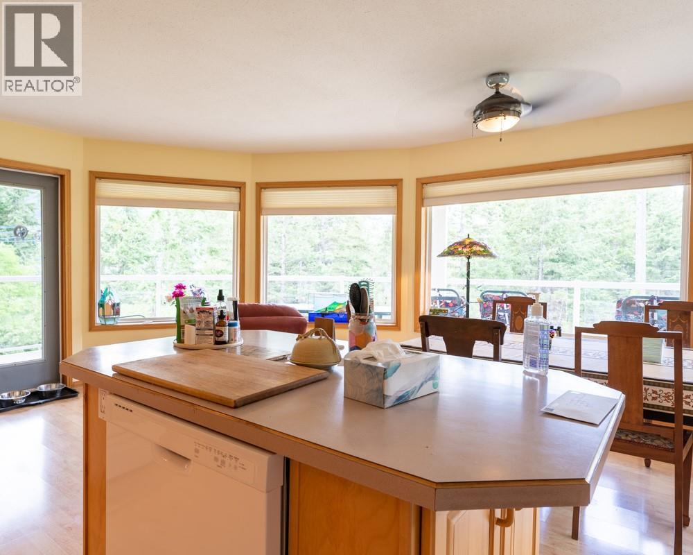 720 2nd Street, Kaslo, British Columbia  V0G 1M0 - Photo 24 - 10376929