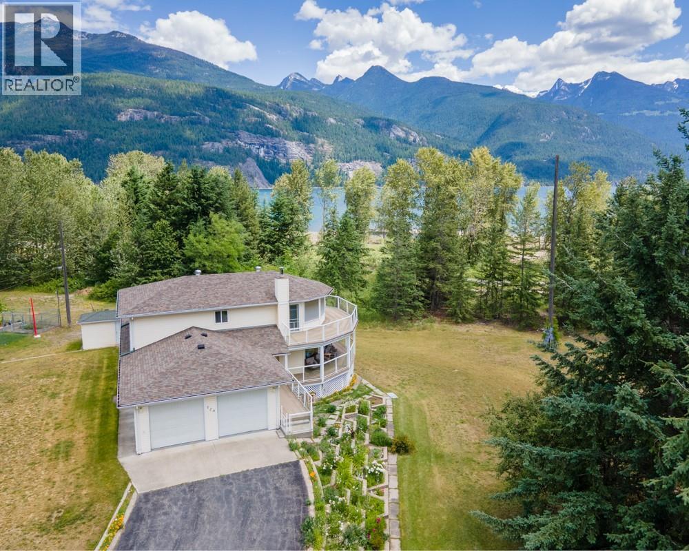 720 2nd Street, Kaslo, British Columbia  V0G 1M0 - Photo 3 - 10376929