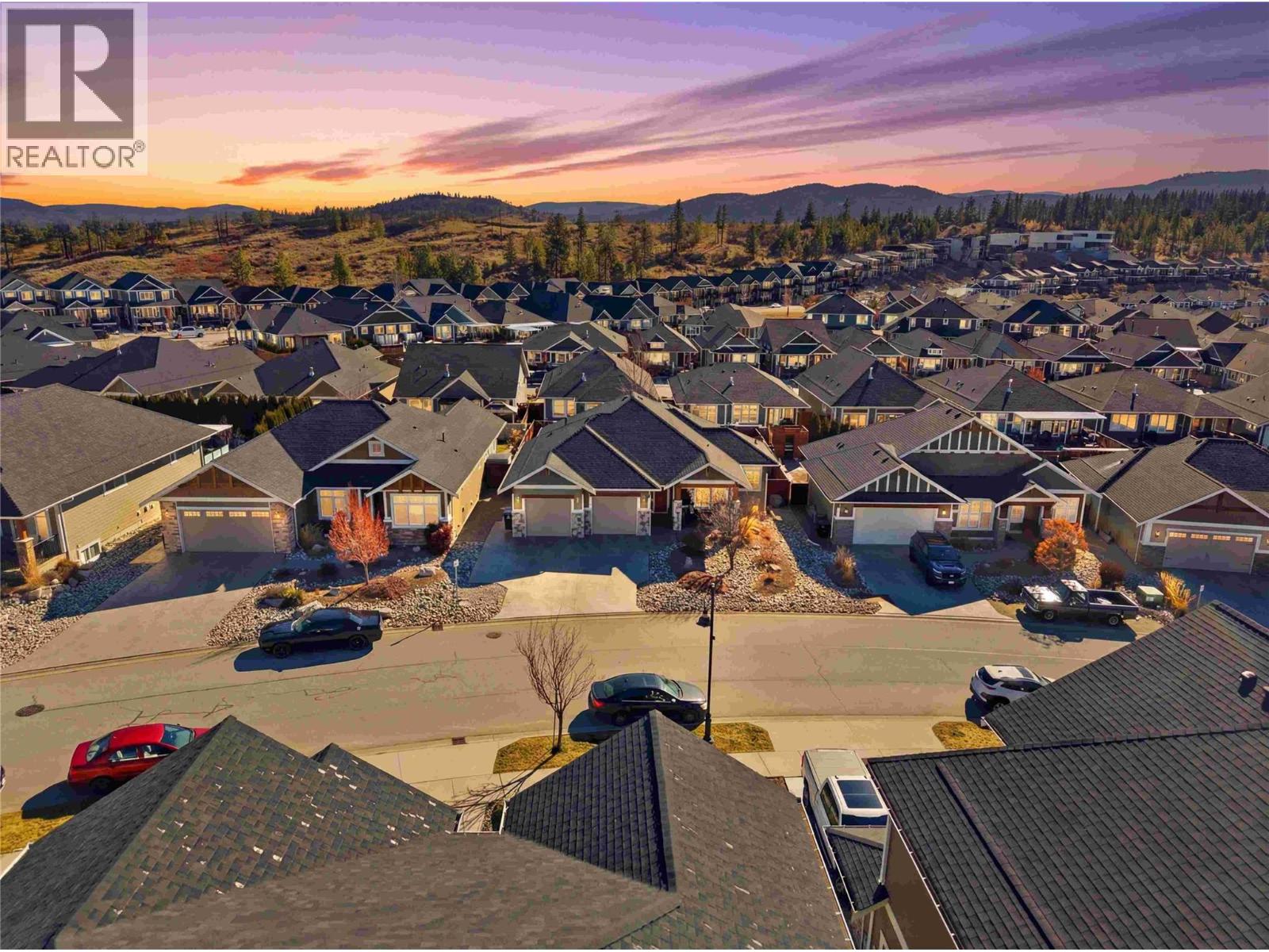 2110 Lawrence Avenue, Penticton, British Columbia  V2A 9G6 - Photo 1 - 10378346