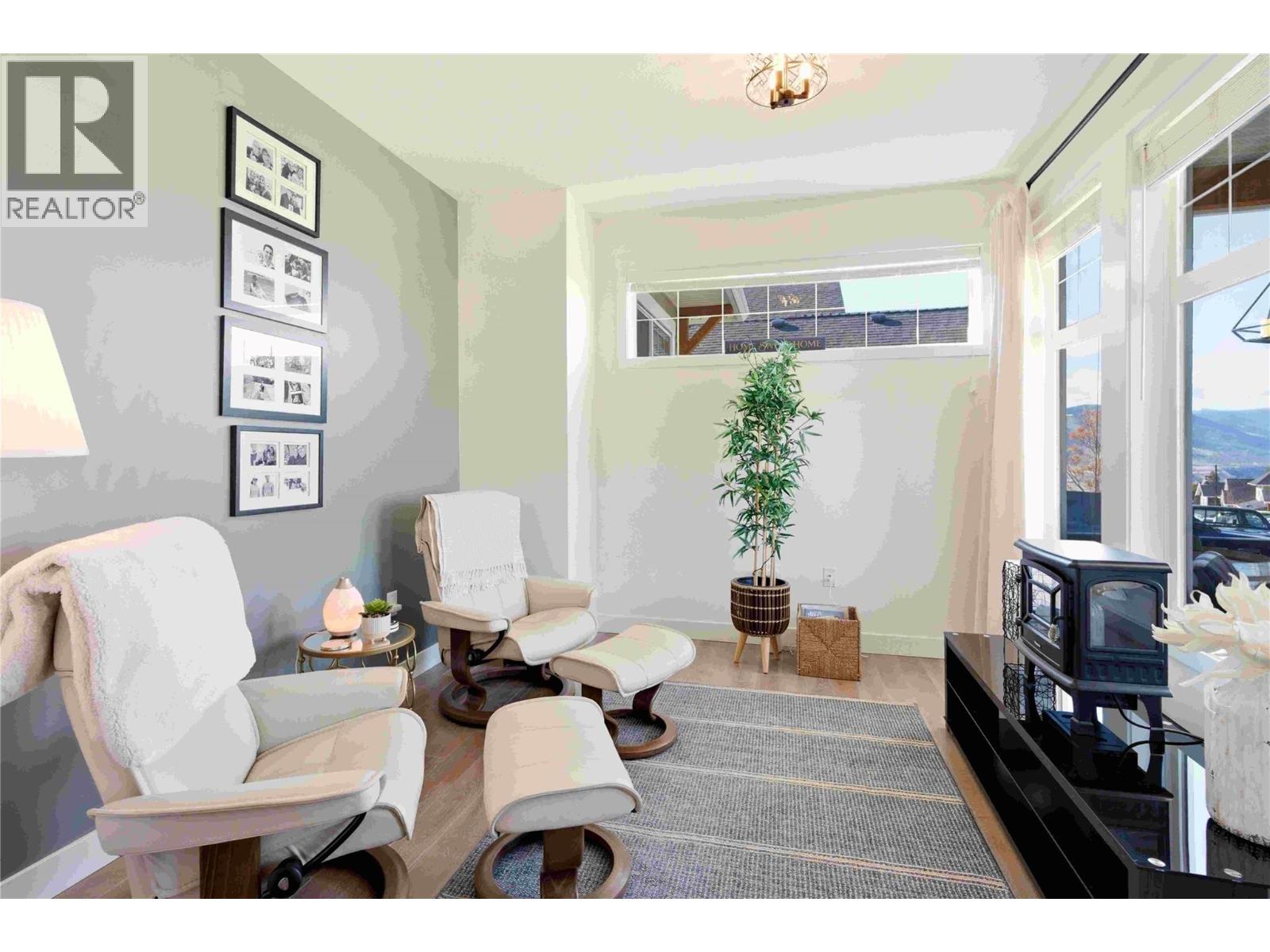 2110 Lawrence Avenue, Penticton, British Columbia  V2A 9G6 - Photo 19 - 10378346