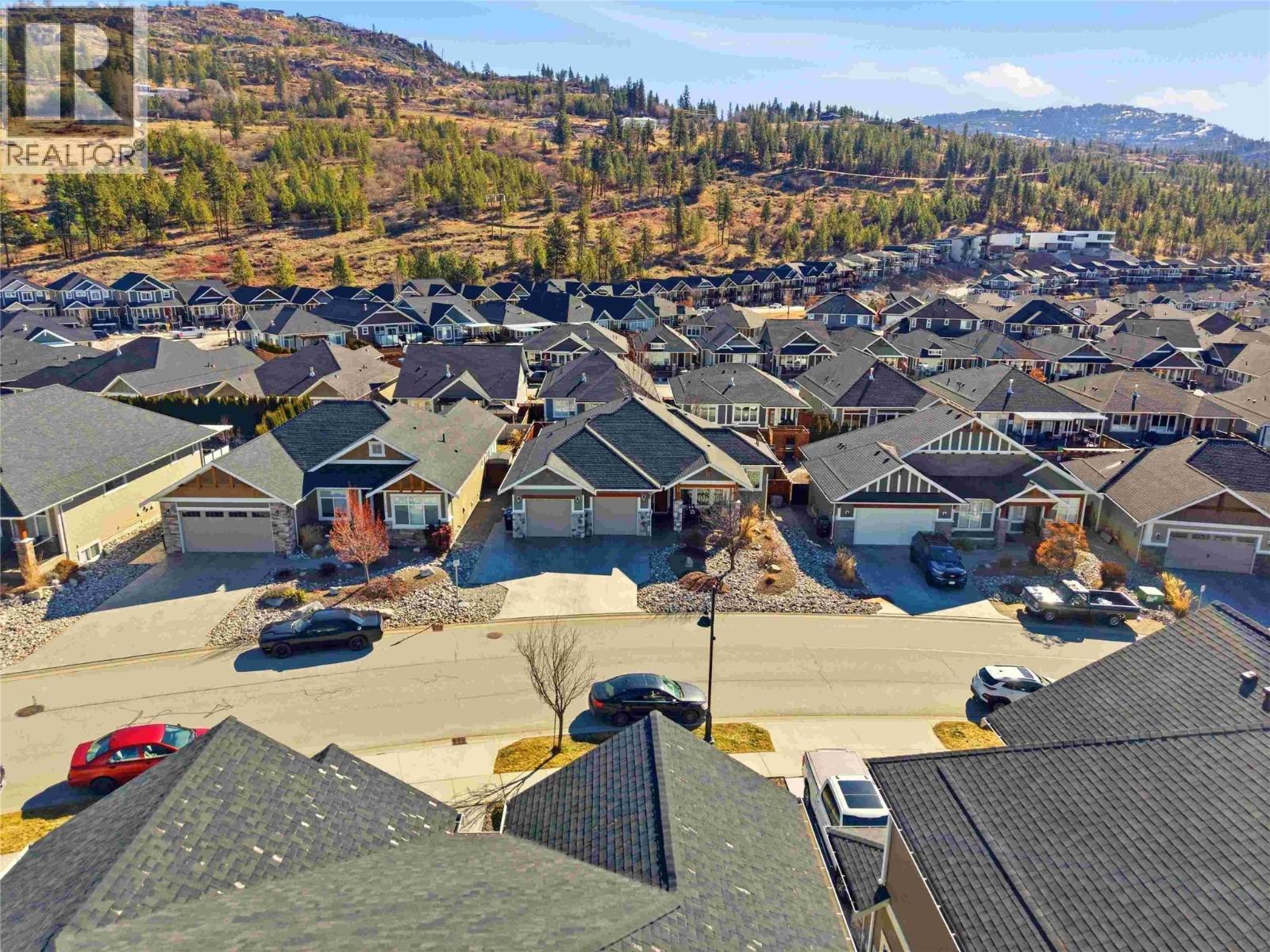 2110 Lawrence Avenue, Penticton, British Columbia  V2A 9G6 - Photo 2 - 10378346