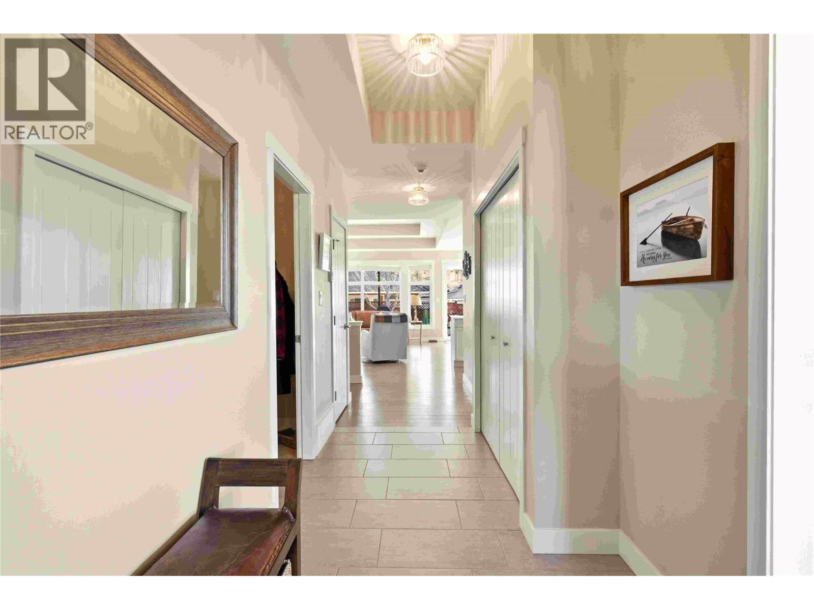 2110 Lawrence Avenue, Penticton, British Columbia  V2A 9G6 - Photo 20 - 10378346