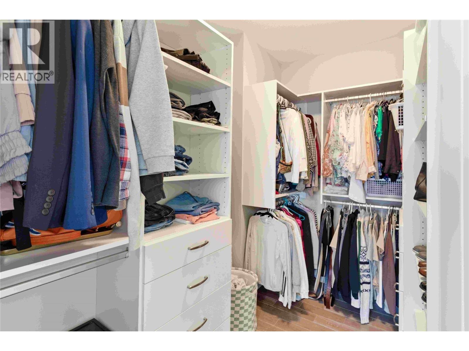 2110 Lawrence Avenue, Penticton, British Columbia  V2A 9G6 - Photo 32 - 10378346