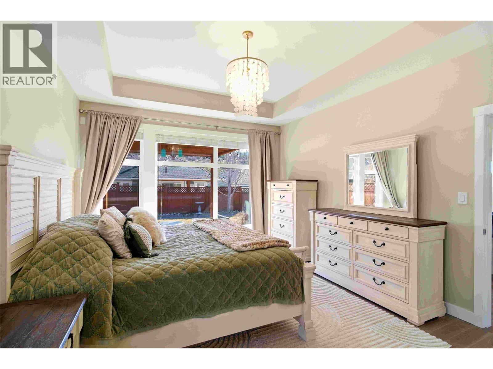 2110 Lawrence Avenue, Penticton, British Columbia  V2A 9G6 - Photo 35 - 10378346