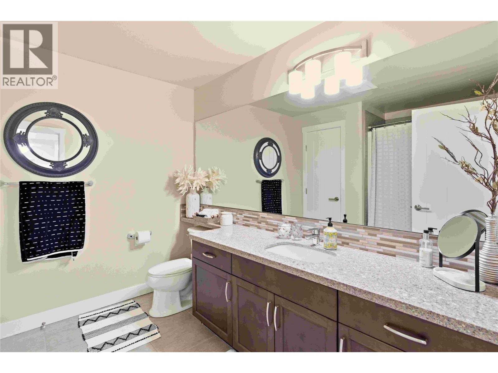 2110 Lawrence Avenue, Penticton, British Columbia  V2A 9G6 - Photo 45 - 10378346