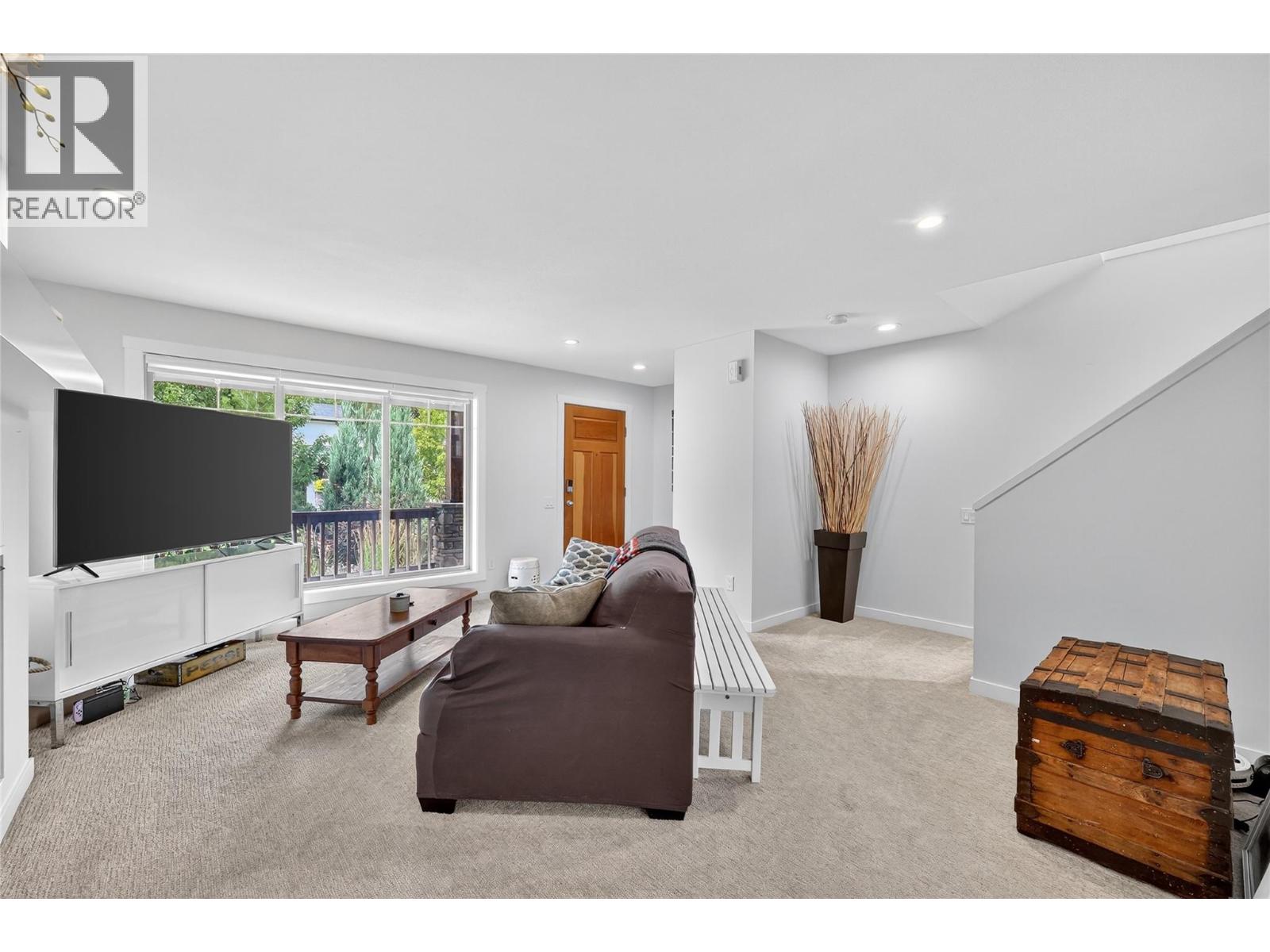 982 Paret Crescent, Kelowna, British Columbia  V1W 4X9 - Photo 10 - 10378185