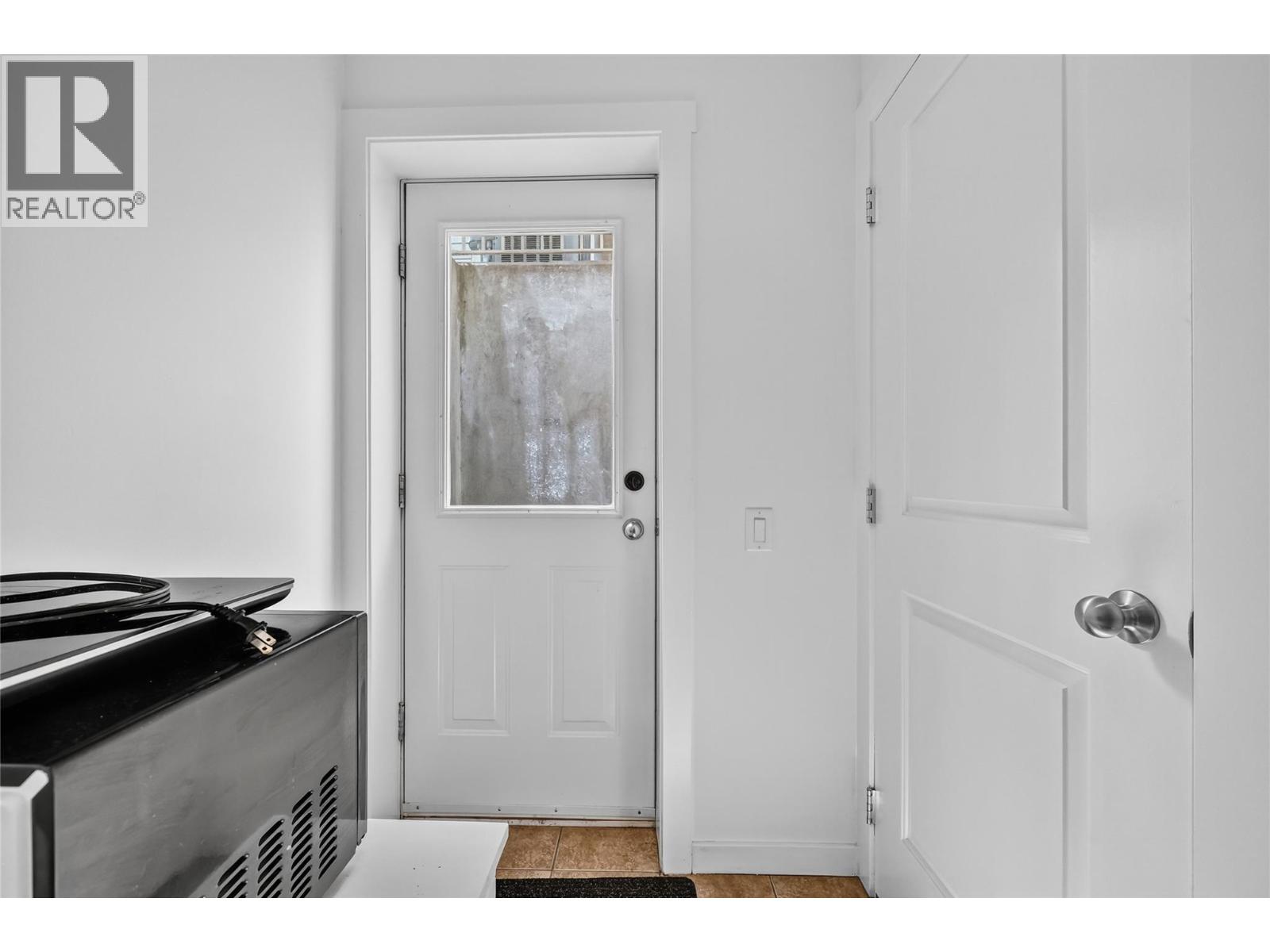 982 Paret Crescent, Kelowna, British Columbia  V1W 4X9 - Photo 41 - 10378185