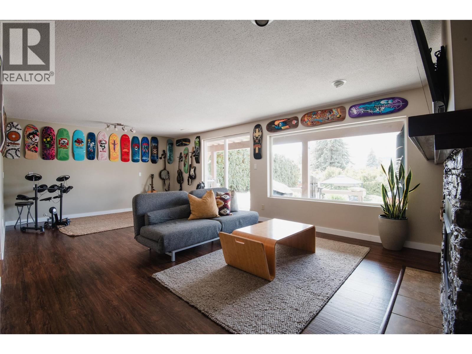 7200 Wyatt Way, Vernon, British Columbia  V1B 1R3 - Photo 10 - 10377007