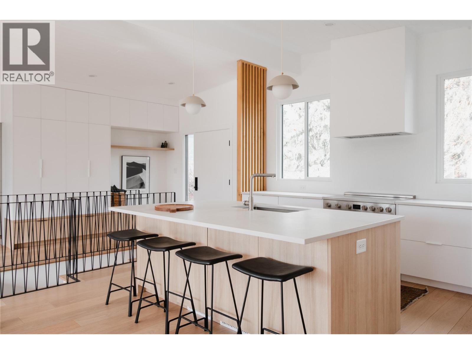 7200 Wyatt Way, Vernon, British Columbia  V1B 1R3 - Photo 34 - 10377007