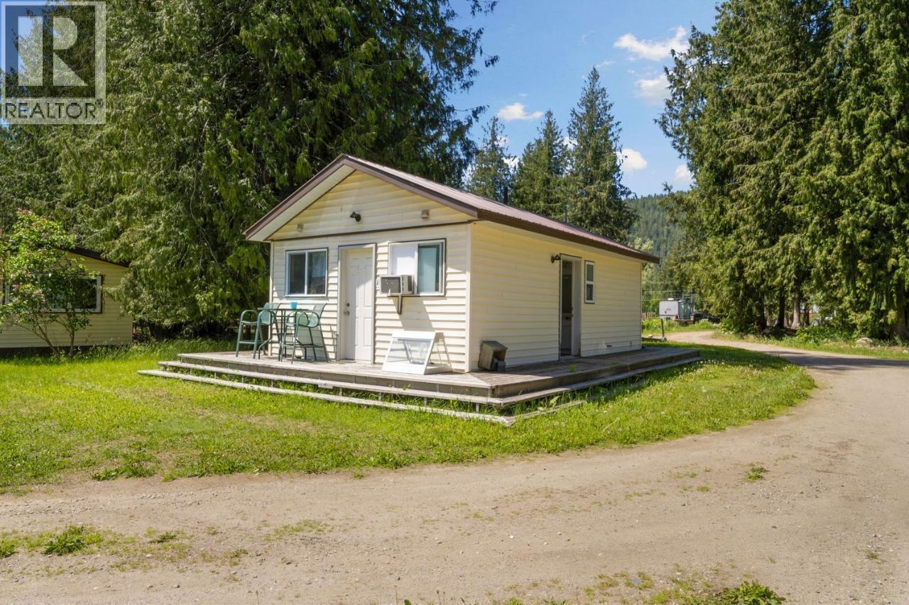 16070 3a Highway, Crawford Bay, British Columbia  V0B 1E0 - Photo 13 - 10378353