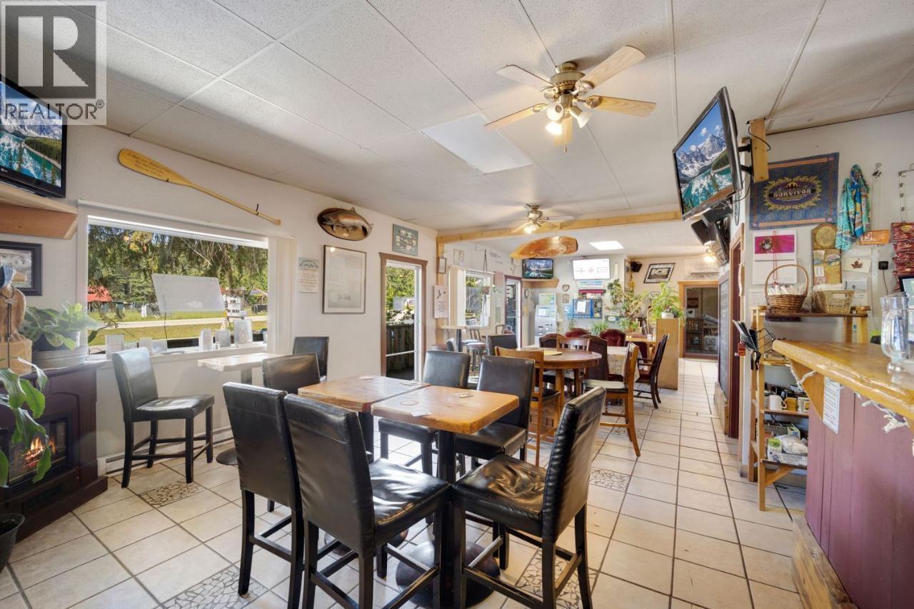 16070 3a Highway, Crawford Bay, British Columbia  V0B 1E0 - Photo 24 - 10378353