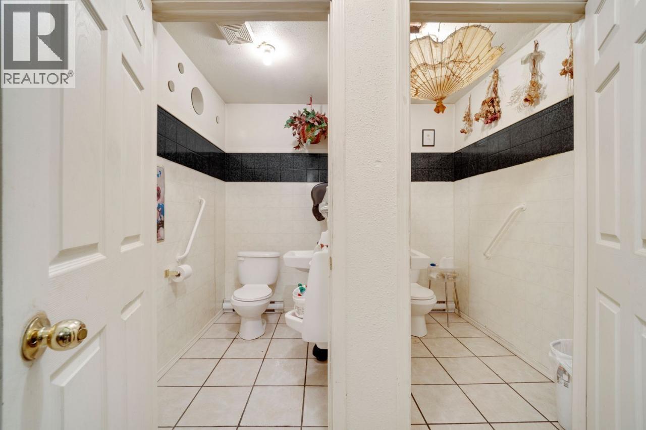 16070 3a Highway, Crawford Bay, British Columbia  V0B 1E0 - Photo 35 - 10378353