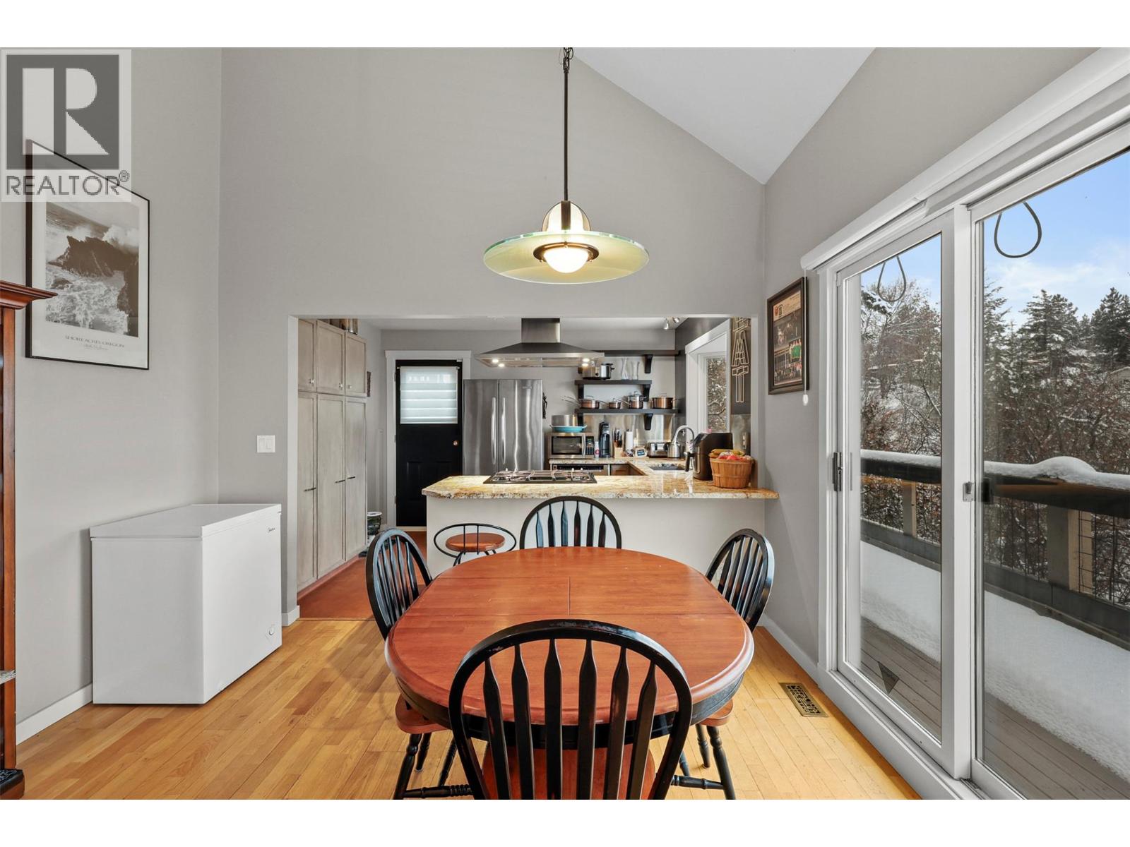 328 Whiteshield Crescent, Kamloops, British Columbia  V2E 1G3 - Photo 11 - 10378371