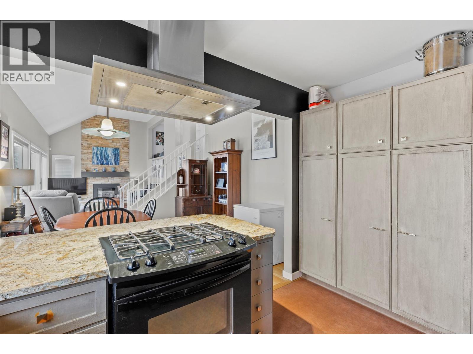 328 Whiteshield Crescent, Kamloops, British Columbia  V2E 1G3 - Photo 13 - 10378371