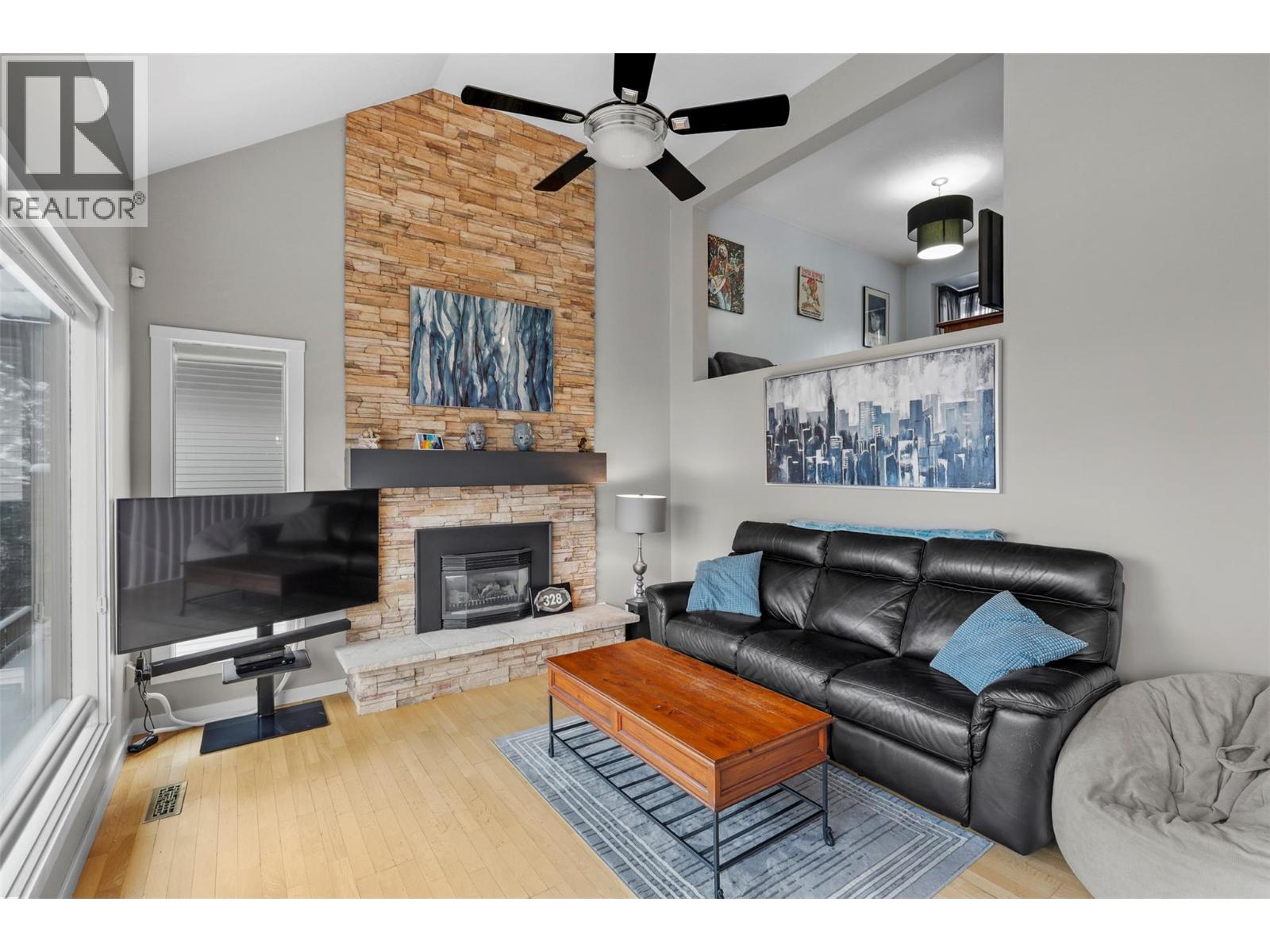 328 Whiteshield Crescent, Kamloops, British Columbia  V2E 1G3 - Photo 6 - 10378371