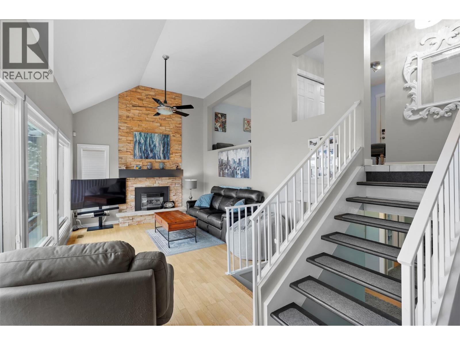 328 Whiteshield Crescent, Kamloops, British Columbia  V2E 1G3 - Photo 7 - 10378371