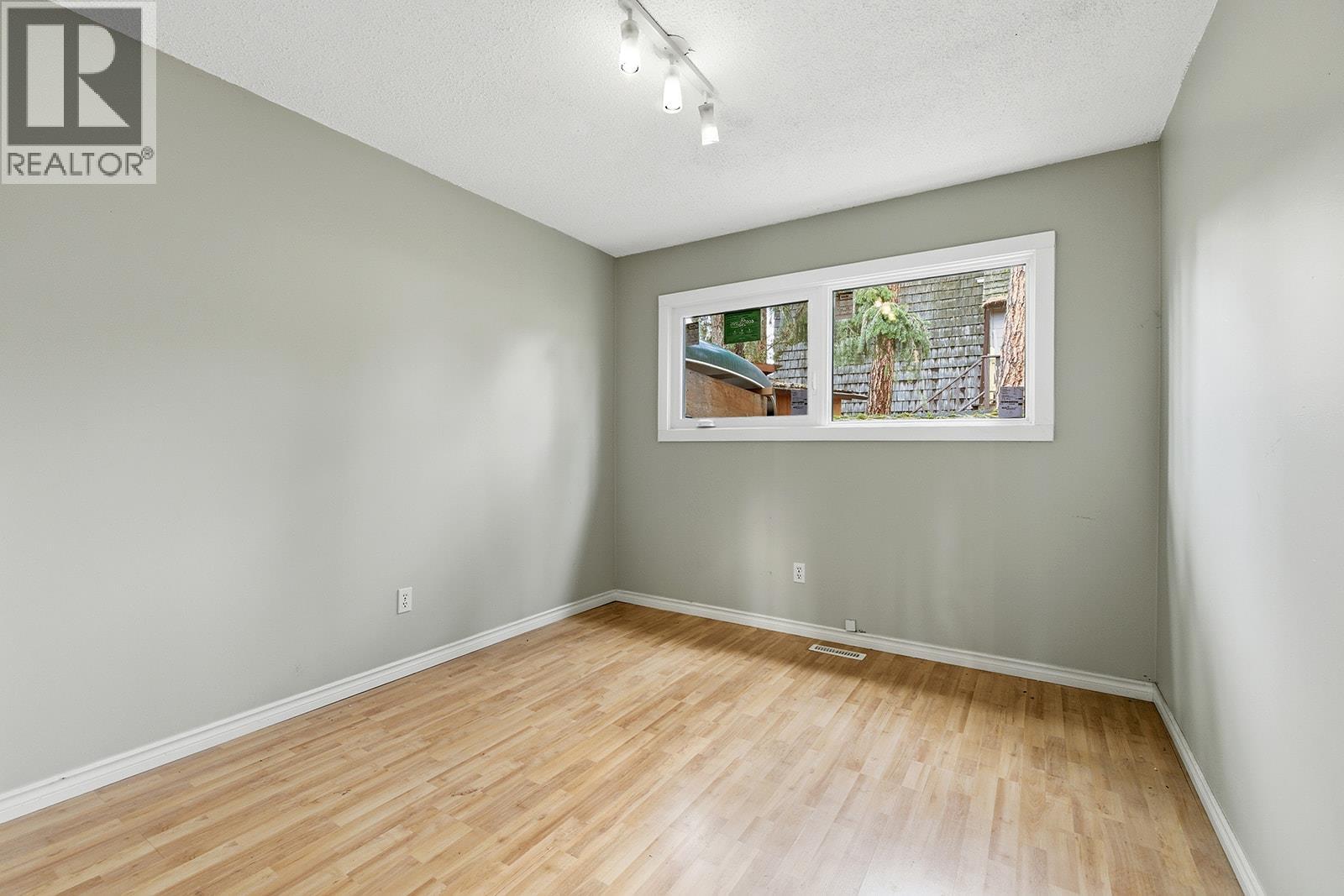 5187 Chute Lake Crescent, Kelowna, British Columbia  V1W 4L7 - Photo 17 - 10377791