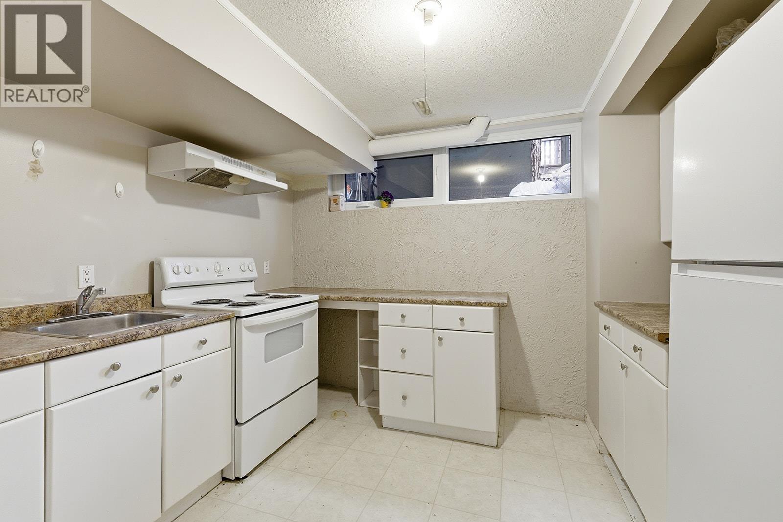 5187 Chute Lake Crescent, Kelowna, British Columbia  V1W 4L7 - Photo 24 - 10377791