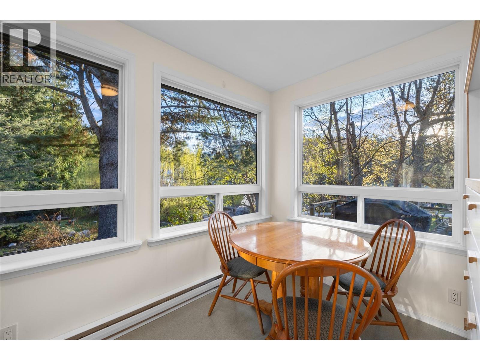 321 Golf View Street, Riondel, British Columbia  V0B 2B0 - Photo 12 - 10378343