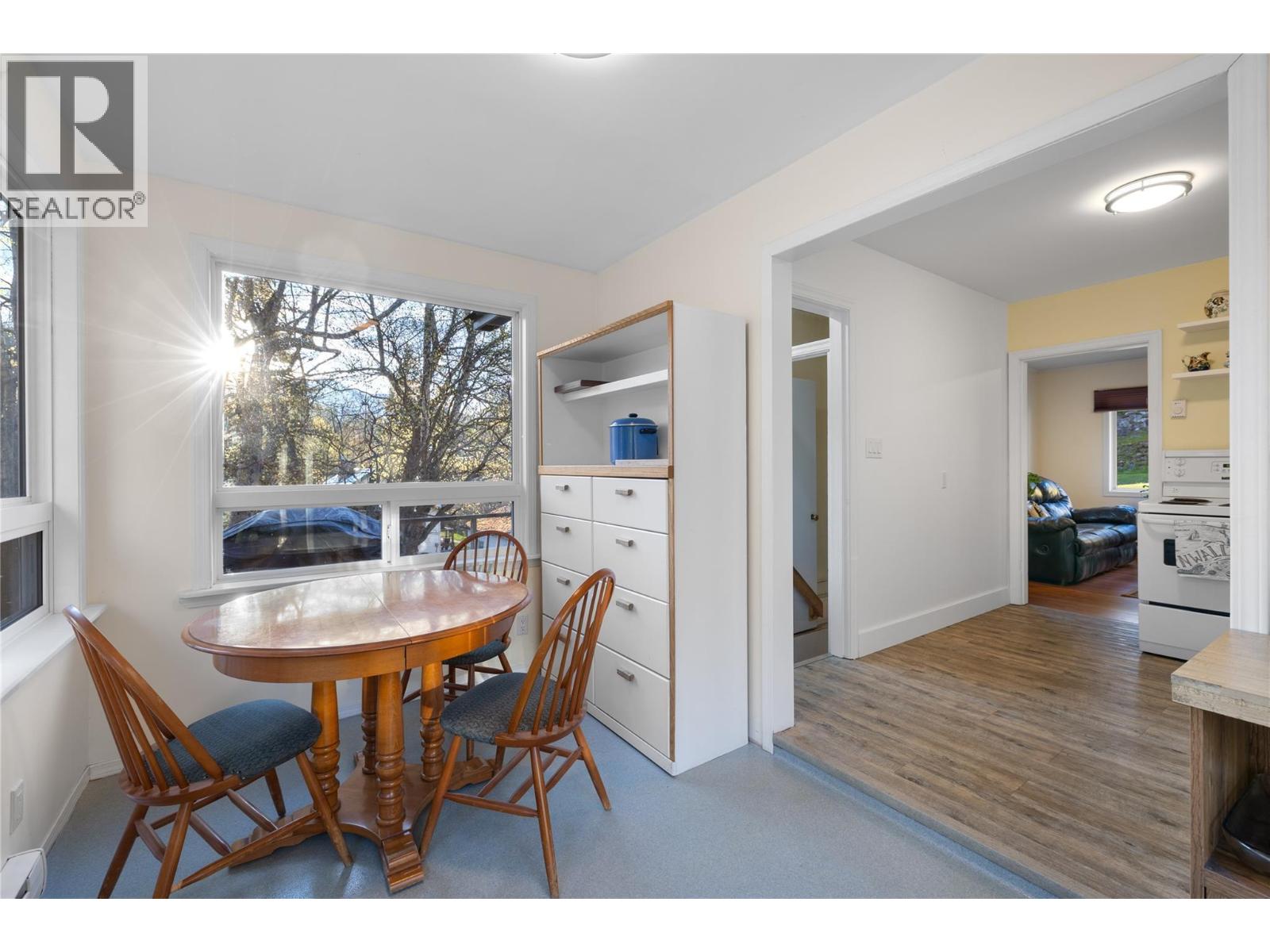 321 Golf View Street, Riondel, British Columbia  V0B 2B0 - Photo 13 - 10378343