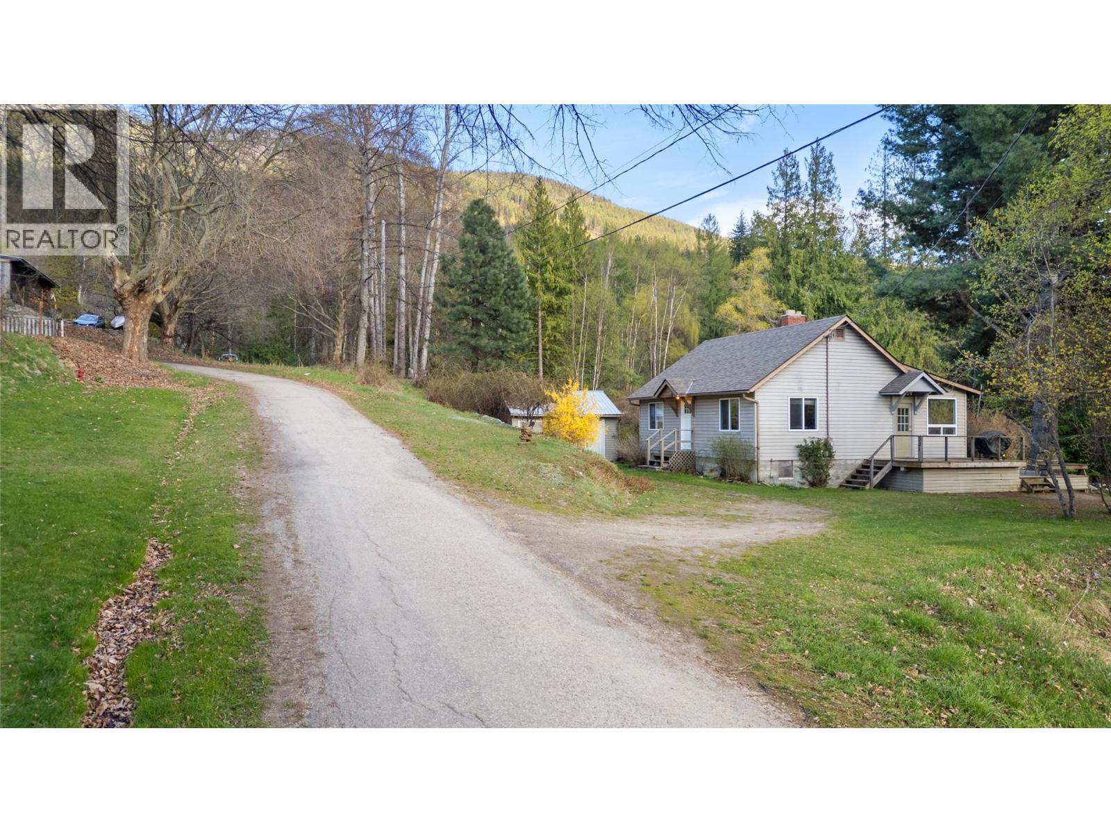 321 Golf View Street, Riondel, British Columbia  V0B 2B0 - Photo 22 - 10378343