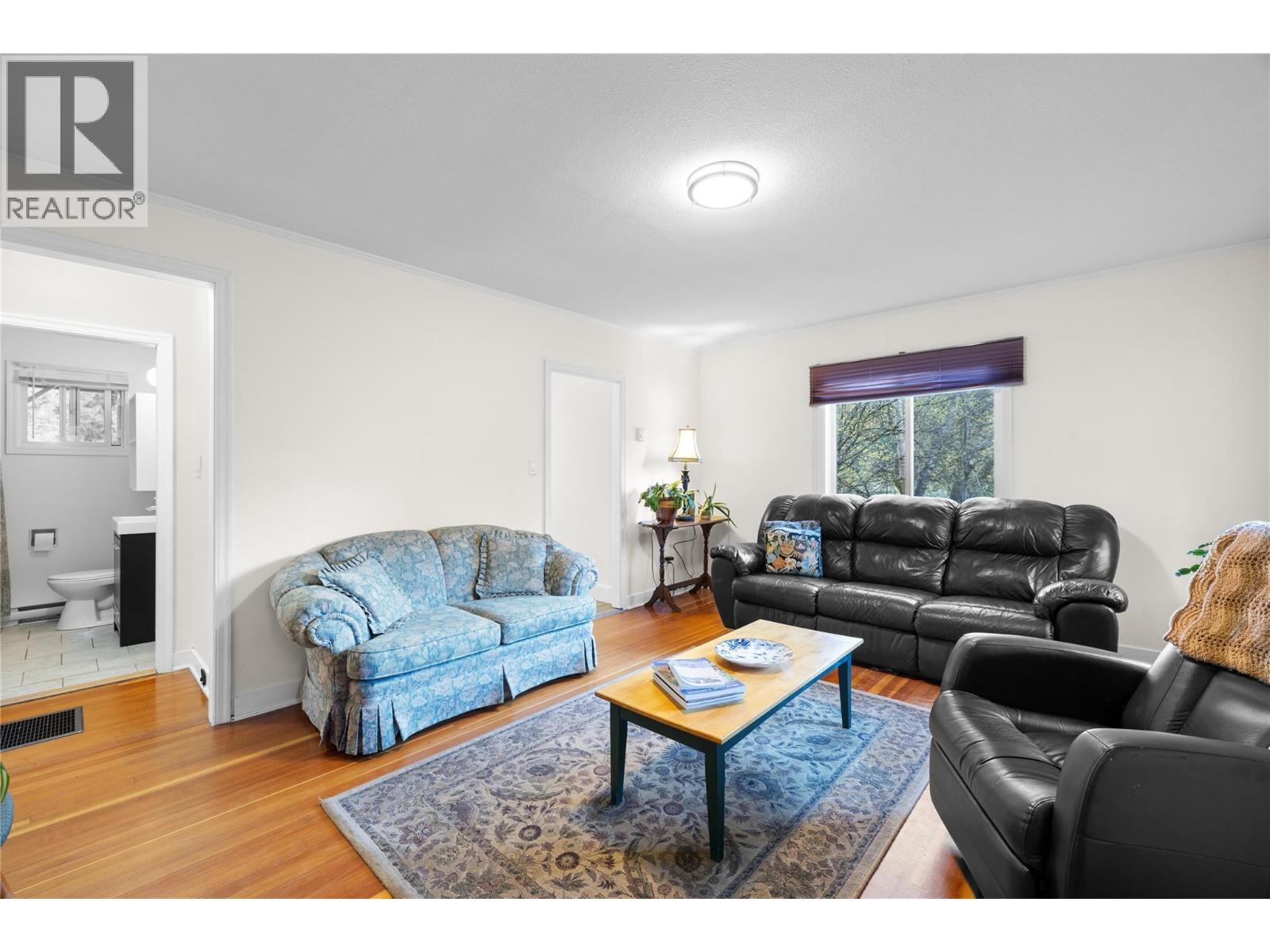 321 Golf View Street, Riondel, British Columbia  V0B 2B0 - Photo 9 - 10378343