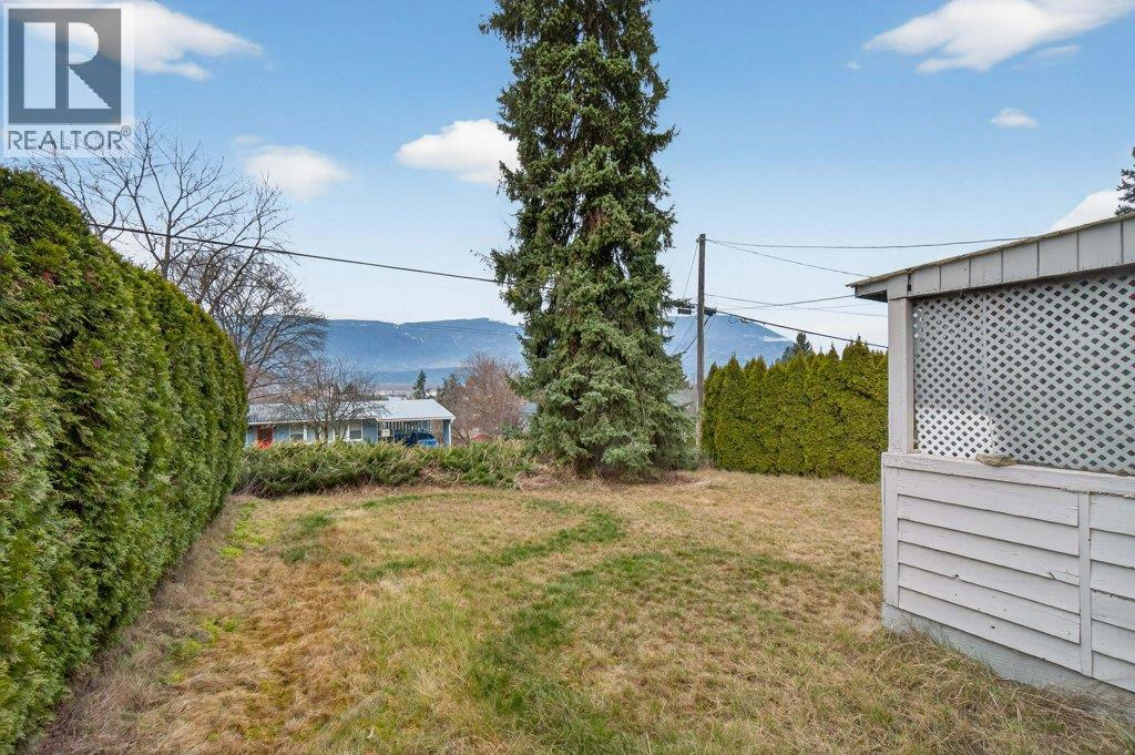 520 6 Street Se, Salmon Arm, British Columbia  V1E 4P5 - Photo 35 - 10377410