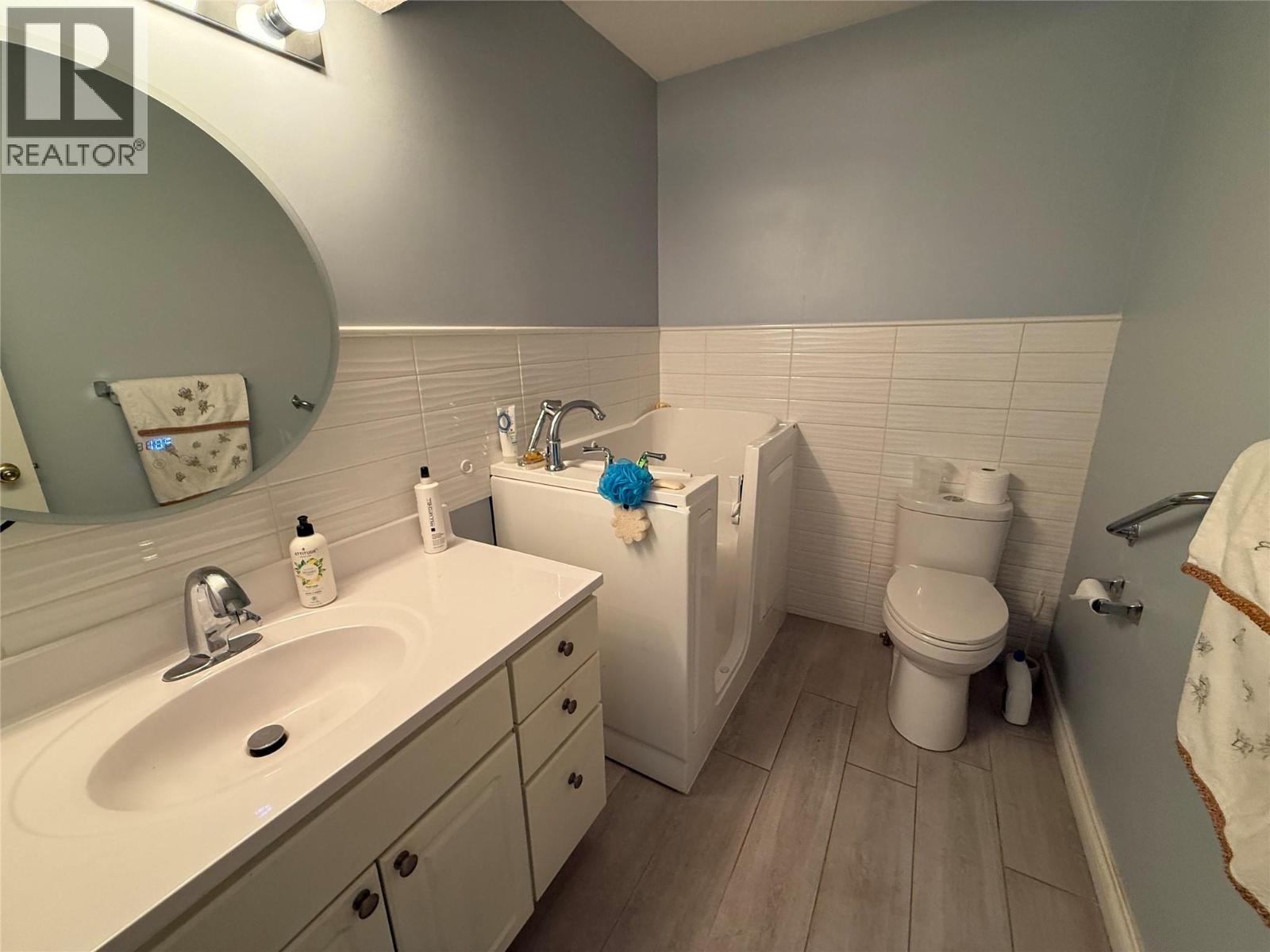 7760 Columbia Drive, Grand Forks, British Columbia  V0H 1H2 - Photo 14 - 10378373