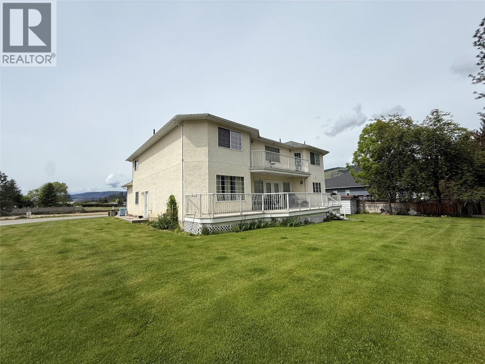 7760 Columbia Drive, Grand Forks, British Columbia  V0H 1H2 - Photo 5 - 10378373