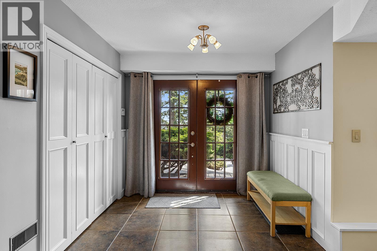 1741 Keloka Drive, West Kelowna, British Columbia  V1Z 2Y3 - Photo 6 - 10378255